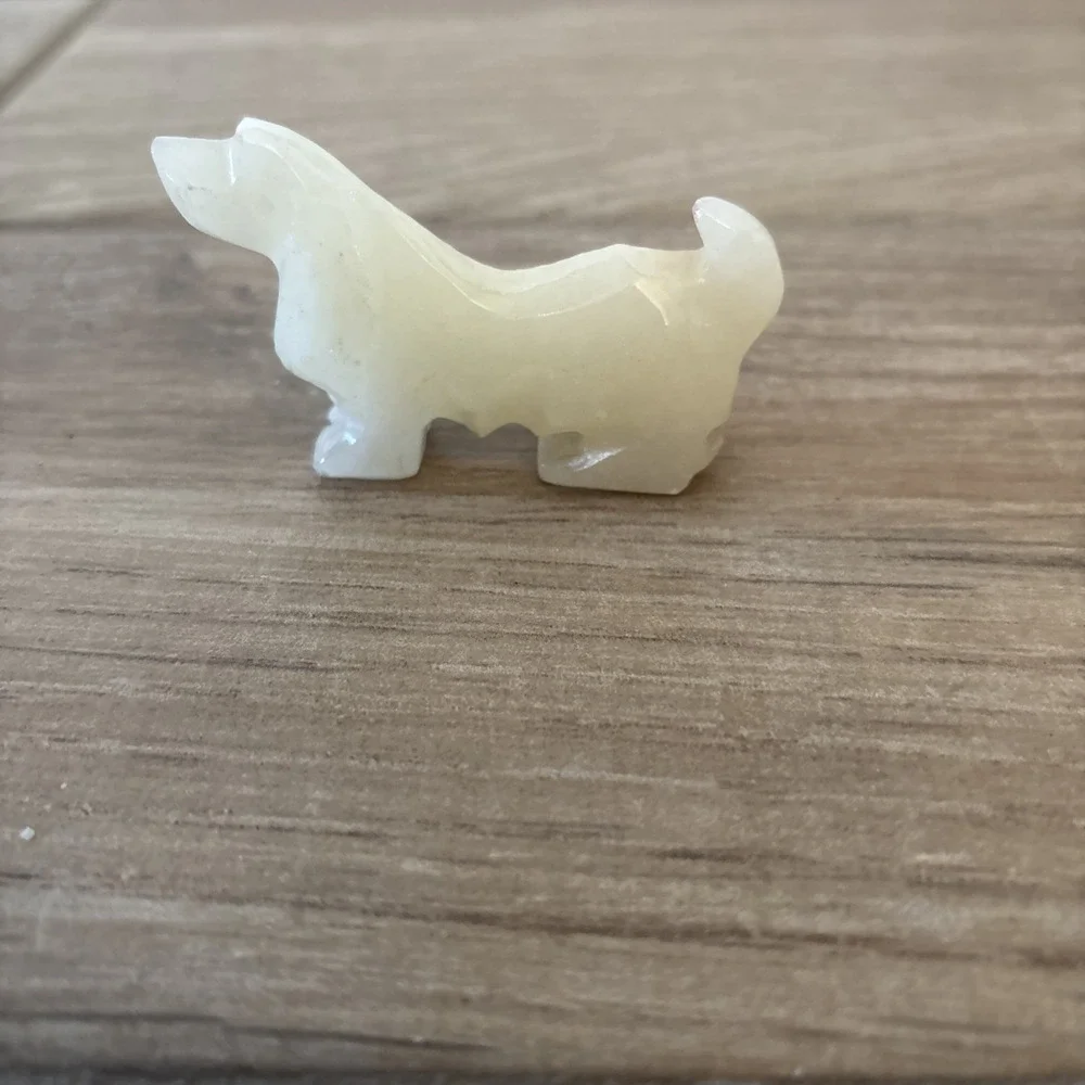 Carved White Onyx Stone Basset Hound Dog Sculpture Figurine 3.25